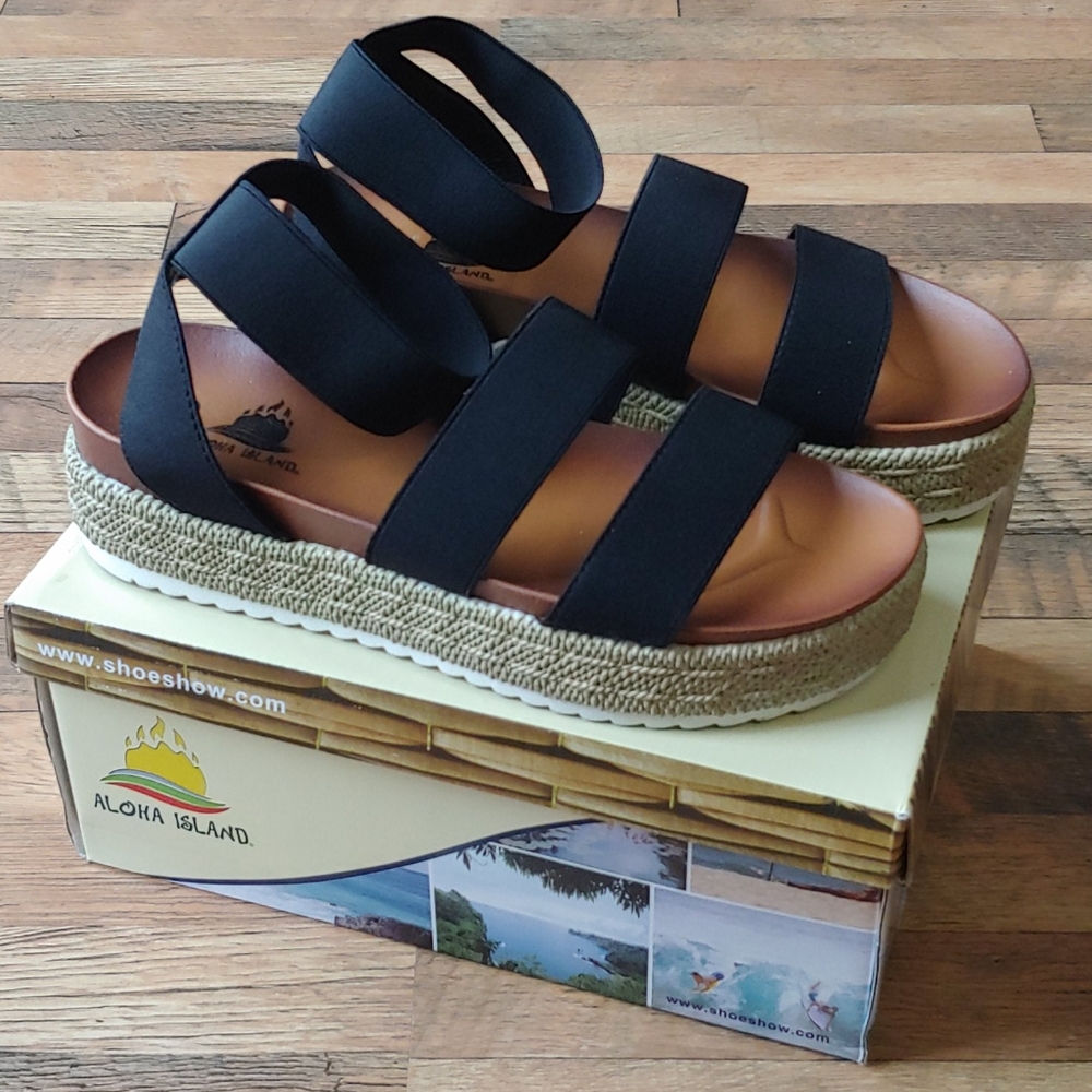 Aloha Island Strapy Sandals Size 7M